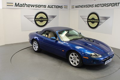 Lot 208 - 1996 JAGUAR XK8 CONVERTIBLE AUTO