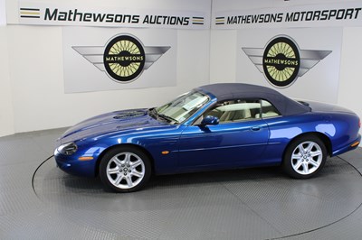 Lot 208 - 1996 JAGUAR XK8 CONVERTIBLE AUTO