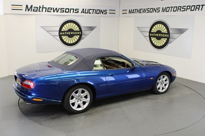 Lot 208 - 1996 JAGUAR XK8 CONVERTIBLE AUTO
