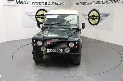 Lot 882 - 2002 LAND ROVER DEFENDER 110 COUNTY TD5