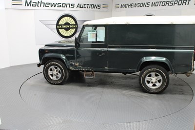 Lot 882 - 2002 LAND ROVER DEFENDER 110 COUNTY TD5