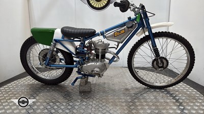 Lot 605 - COMET GRASSTRACK
