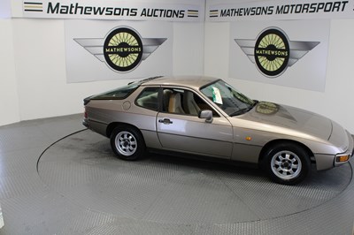 Lot 814 - 1981 PORSCHE 924
