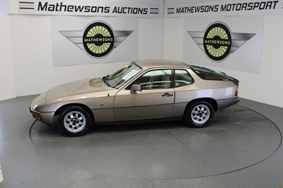 Lot 814 - 1981 PORSCHE 924