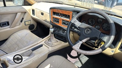 Lot 840 - 1986 LOTUS EXCEL SE