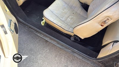 Lot 840 - 1986 LOTUS EXCEL SE