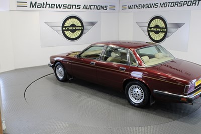 Lot 203 - 1993 JAGUAR SOVEREIGN 4.0 AUTO