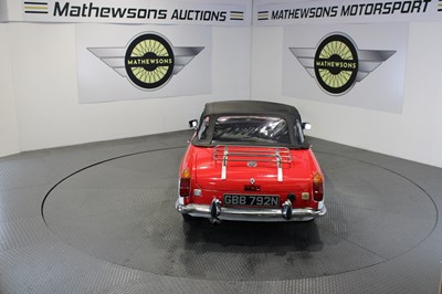 Lot 533 - 1974 MG B