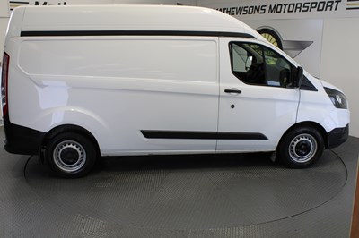 Lot 618 - 2021 FORD TRANSIT CUSTOM 320LEADER
