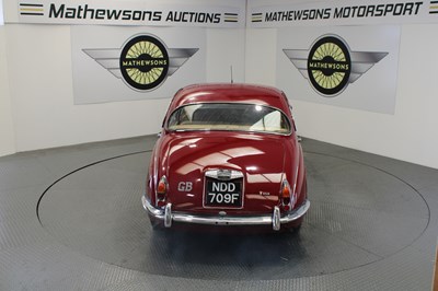 Lot 695 - 1968 DAIMLER V8 250