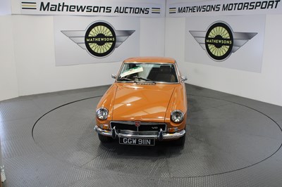Lot 647 - 1974 MG B GT V8
