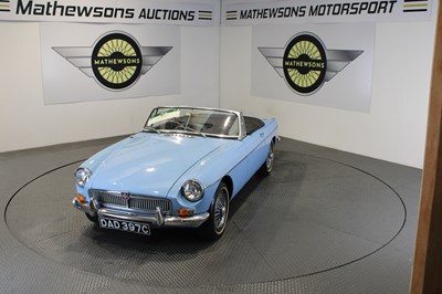 Lot 854 - 1965 MG B