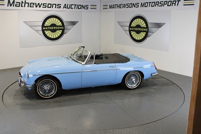 Lot 854 - 1965 MG B