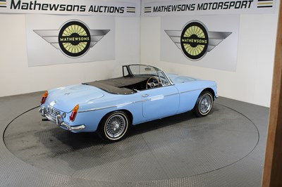 Lot 854 - 1965 MG B