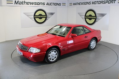 Lot 855 - 1998 MERCEDES SL 280 AUTO