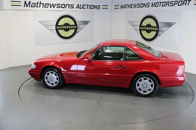 Lot 855 - 1998 MERCEDES SL 280 AUTO