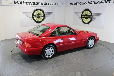 Lot 855 - 1998 MERCEDES SL 280 AUTO