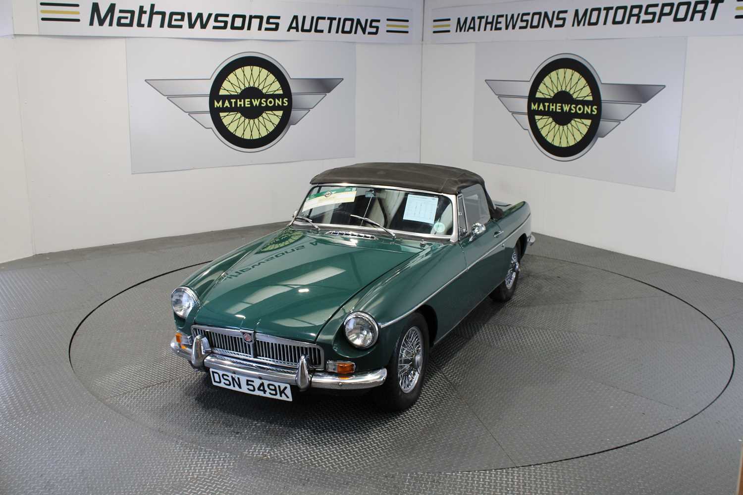 Lot 769 - 1972 MG B