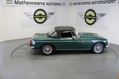 Lot 769 - 1972 MG B