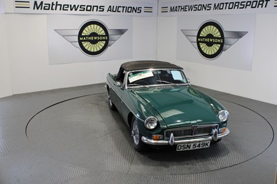 Lot 769 - 1972 MG B