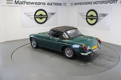 Lot 769 - 1972 MG B