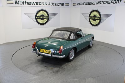 Lot 769 - 1972 MG B