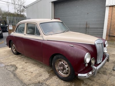 Lot 447 - 1958 MG MAGNETTE