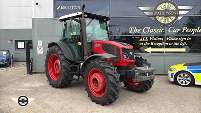 Lot 172 - ARMATRAC TRACTOR