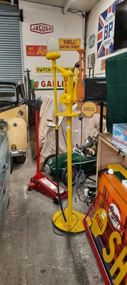 Lot 76 - REPLICA SHELL PUMP (LIGHT)