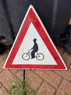 Lot 671 - BICYCLE REPRO ENAMEL SIGN 16" X 14"