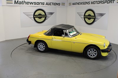 Lot 27 - 1980 MG B