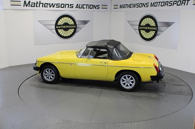 Lot 27 - 1980 MG B
