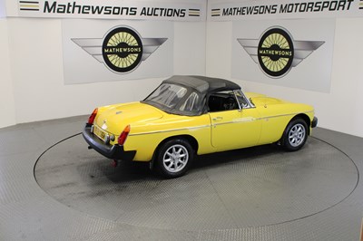Lot 27 - 1980 MG B