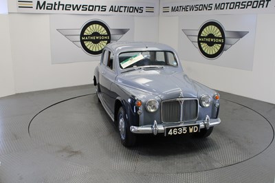 Lot 22 - 1961 ROVER P4 100