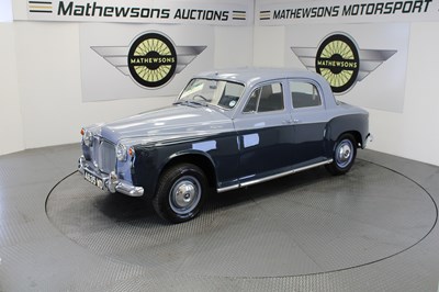 Lot 22 - 1961 ROVER P4 100