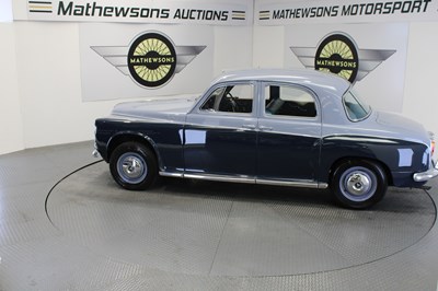Lot 22 - 1961 ROVER P4 100