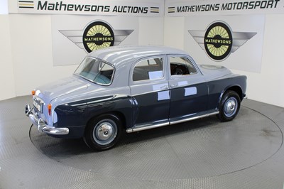 Lot 22 - 1961 ROVER P4 100
