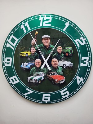 Lot 81 - HANDMADE 32" DIA SIGNED , MATHEWSONS LIVE CLOCK