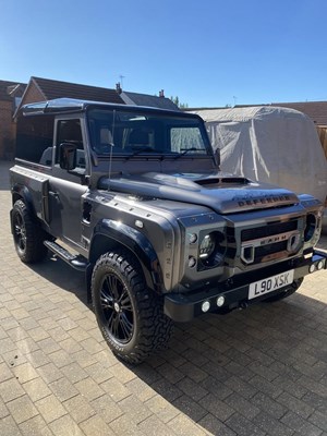 Lot 28 - 2010 LAND ROVER DEFENDER 90 XS SW SWB