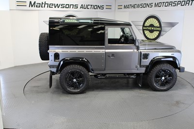 Lot 28 - 2010 LAND ROVER DEFENDER 90 XS SW SWB