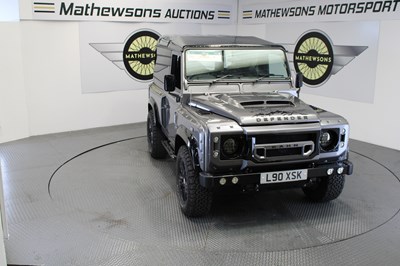 Lot 28 - 2010 LAND ROVER DEFENDER 90 XS SW SWB