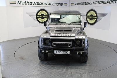 Lot 28 - 2010 LAND ROVER DEFENDER 90 XS SW SWB