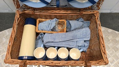 Lot 19 - OPTIMA WICKER PICNIC BASKET