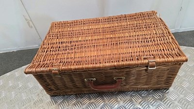 Lot 19 - OPTIMA WICKER PICNIC BASKET