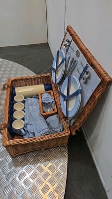 Lot 19 - OPTIMA WICKER PICNIC BASKET