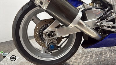 Lot 52 - 1999 YAMAHA YZF-R1