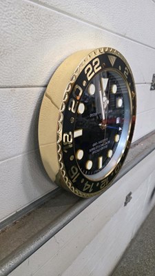 Lot 85 - ROLEX STYLE GMT-II GOLD/BLACK WALL CLOCK
