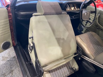 Lot 317 - 1974 BMW 2002 CABRIOLET