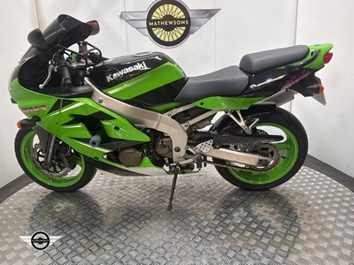 Lot 94 - 2001 KAWASAKI ZX600-J1