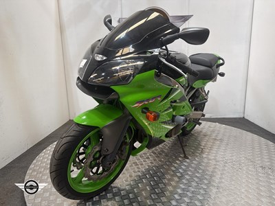 Lot 94 - 2001 KAWASAKI ZX600-J1